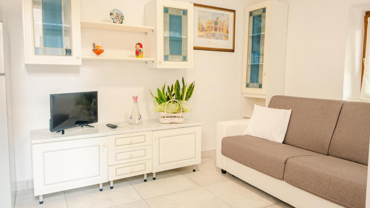 Appartamento La Casa di Nonna Agnese - Italian Homing Padenghe sul Garda Esterno foto